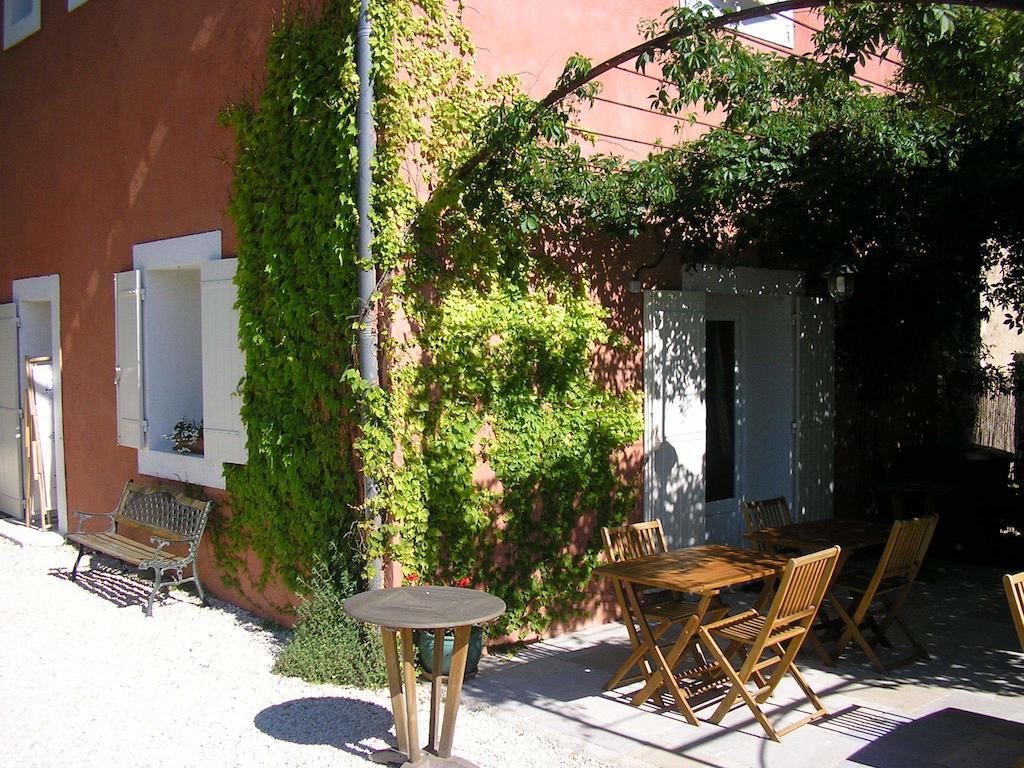 Les Passiflores Roussillon  Luaran gambar