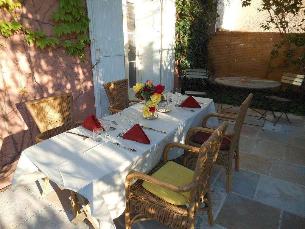 Les Passiflores Roussillon  Luaran gambar